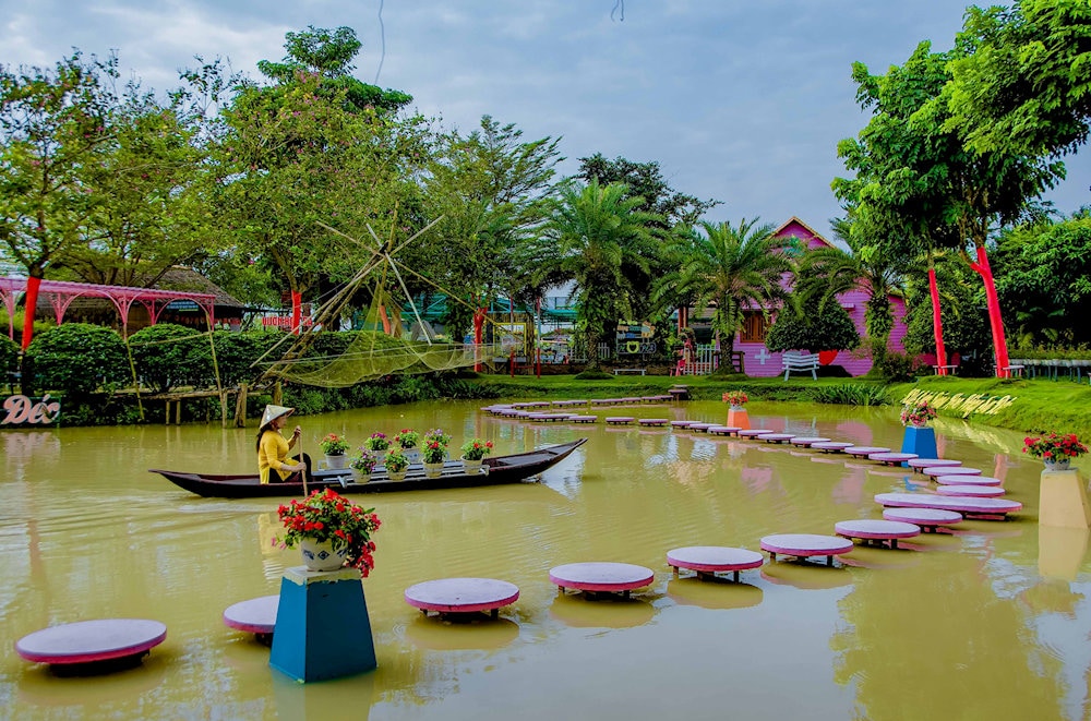 Một góc vườn hoa trang trí vào dịp Festival Hoa - Kiểng Sa Đéc năm 2023